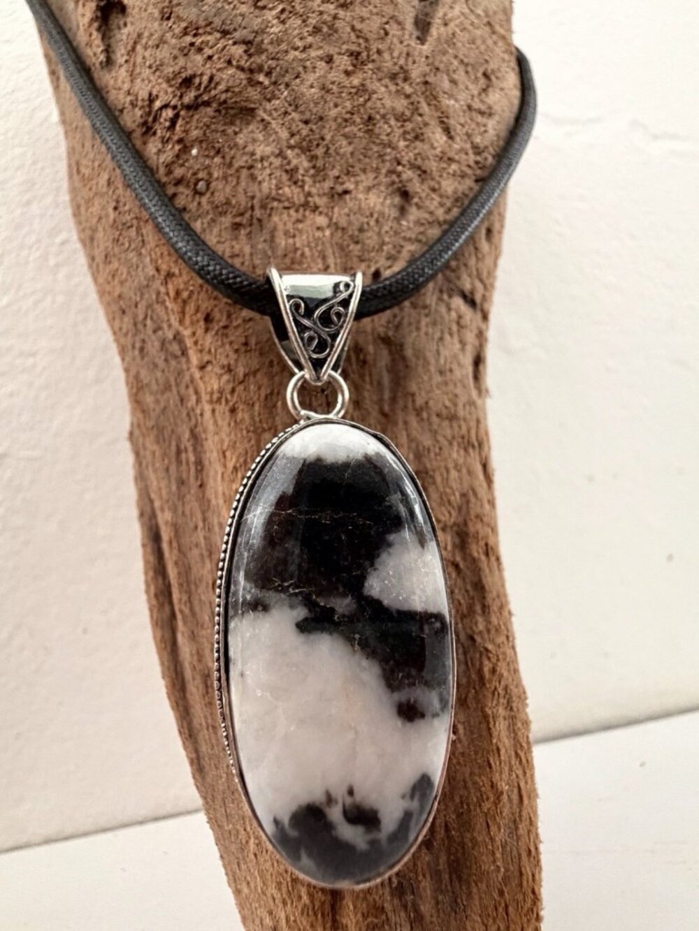 925 Sterling Silver White buffalo Turquoise Necklace Womens Gemstone Jewelry